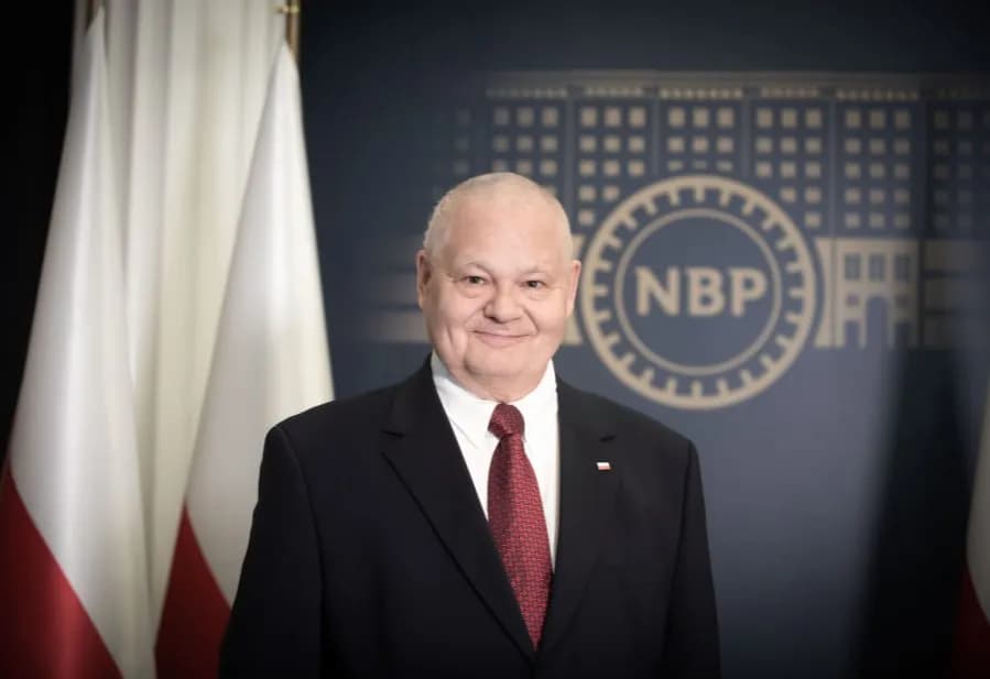 Ile zarabia prezes NBP Marek Belka? Zaskakujące zarobki i fakty Ile zarabia prezes NBP Marek Belka? Zaskakujące zarobki i fakty
