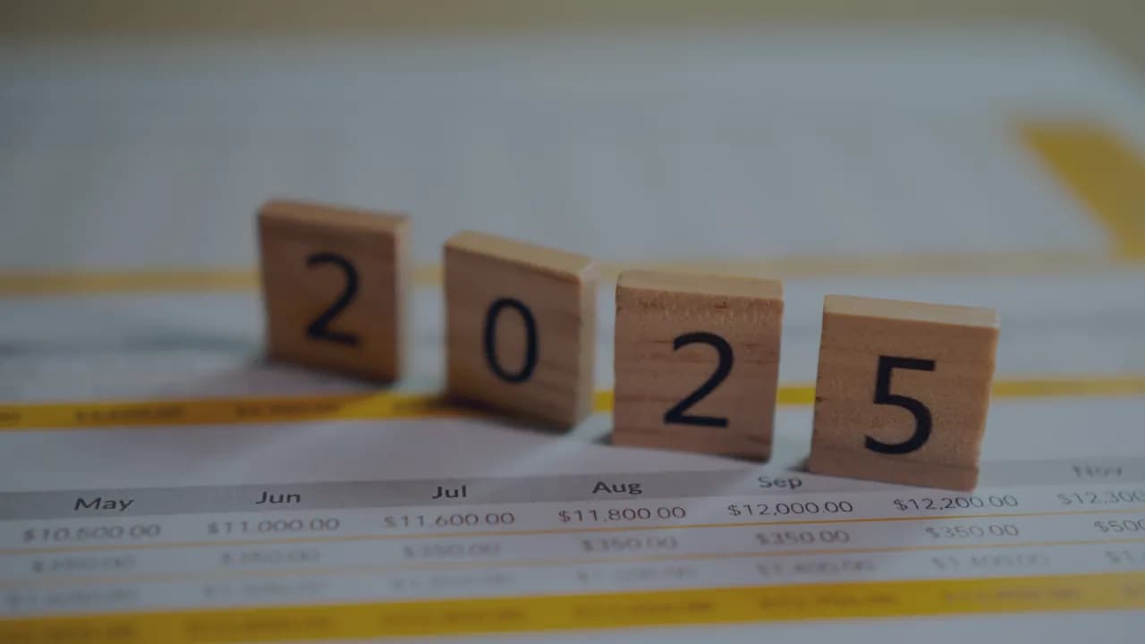 Jakie sprawozdania należy składać do NBP? Terminy i obowiązki w 2025 Jakie sprawozdania należy składać do NBP? Terminy i obowiązki w 2025