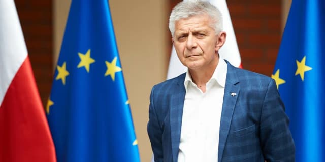 Ile zarabiał Belka w NBP? Zaskakujące fakty o jego wynagrodzeniu Ile zarabiał Belka w NBP? Zaskakujące fakty o jego wynagrodzeniu