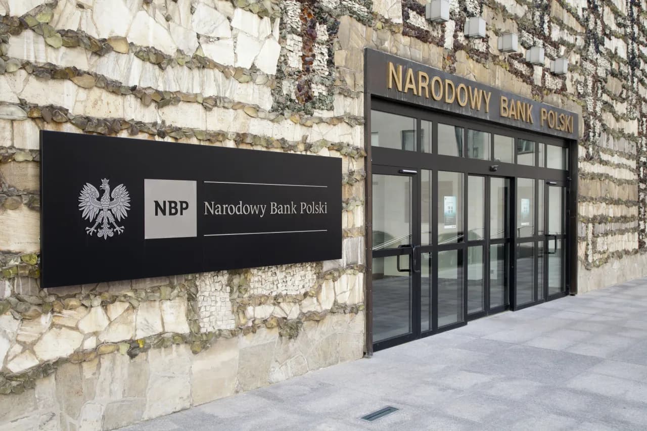 Kto jest właścicielem NBP? Zaskakujące fakty o banku centralnym Polski Kto jest właścicielem NBP? Zaskakujące fakty o banku centralnym Polski